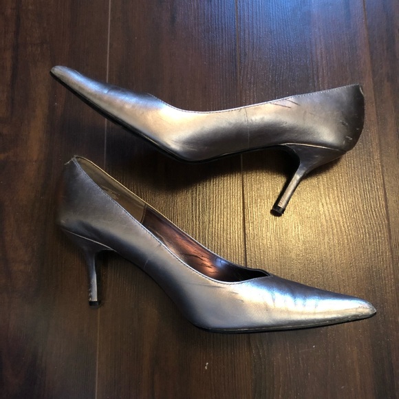 STEVE MADDEN Kitten Heel - Picture 6 of 8